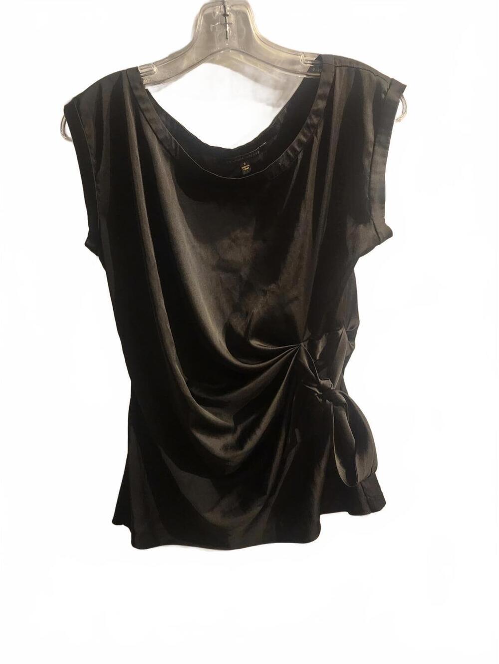 Cynthia Steffe Black Side Bow Scrunched Shirt Womens Size Small. Great condition